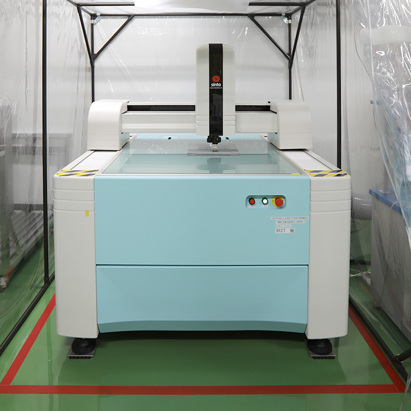 Automatic two-dimensional coordinate measuring machine AMIC-711DC